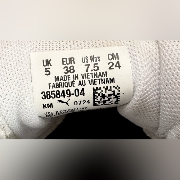 PUMA Women's Carina 2.0 Gradient Sneaker 7.5 with box - Picture 6 of 13